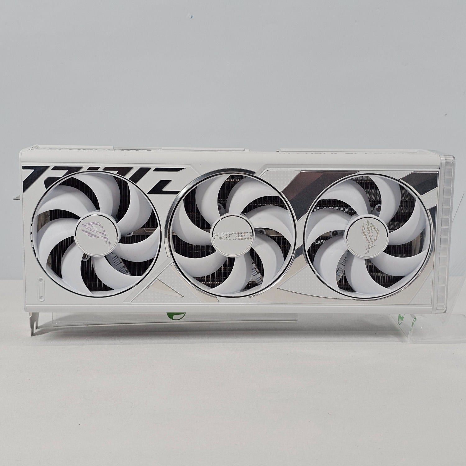 Asus ROG Strix GeForce RTX 4090 OC 24GB GDDR6X Graphics Card White 