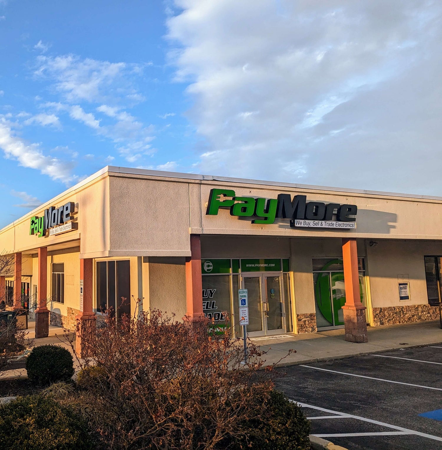paymore Malvern store front