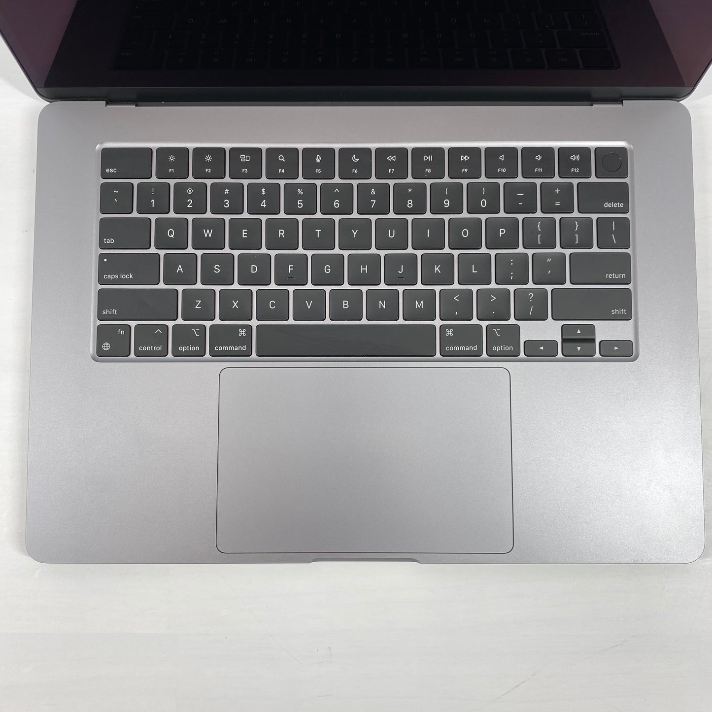 2024 Apple MacBook Air 15" M3 10C GPU 4.0GHz 16GB RAM 256GB SSD MC9D4LL/A