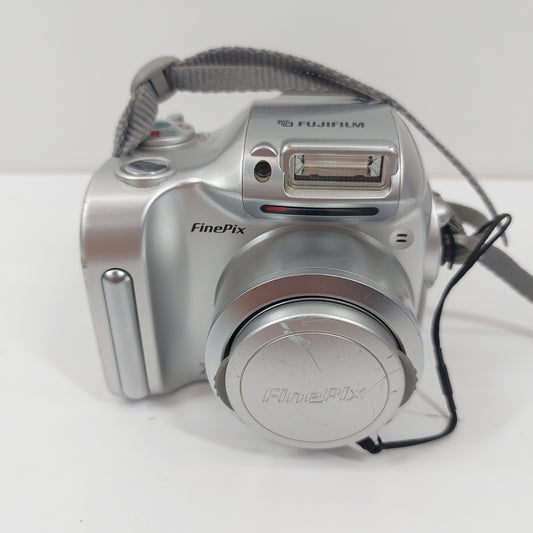Fujifilm FinePix 2800 ZOOM 2800ZOOM 2 MP Digital Camera