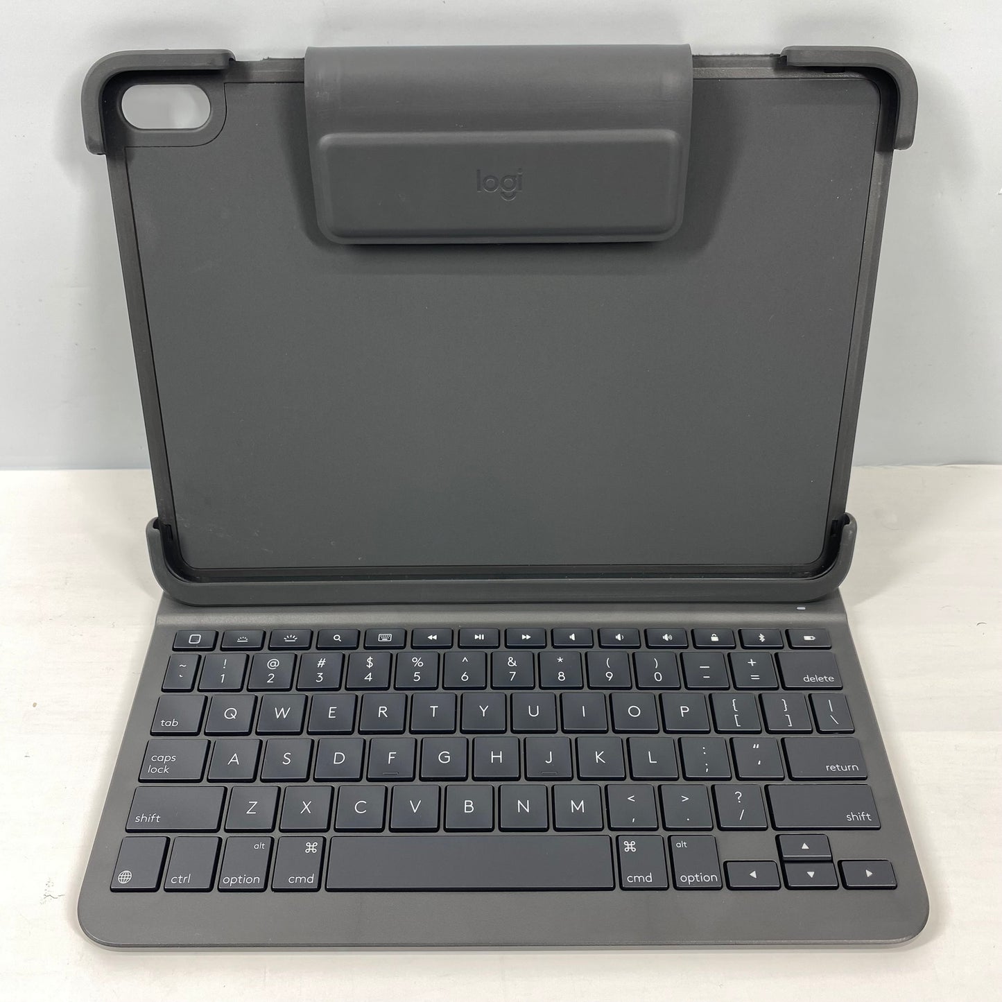 Logitech Slim Folio Pro Bluetooth Keyboard Case YR0070 for iPad Pro 11" 1st Gen