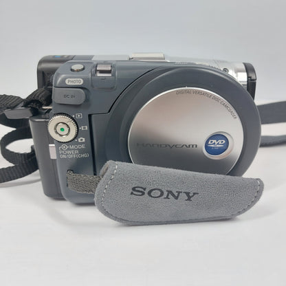 Sony DCR-DVD201 DVD Camcorder Silver