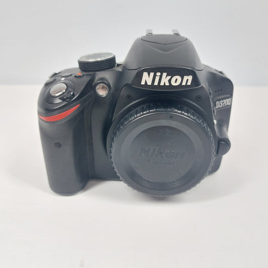 Nikon D3200 24.2MP Digital SLR DSLR Camera 8262 Shutter Count