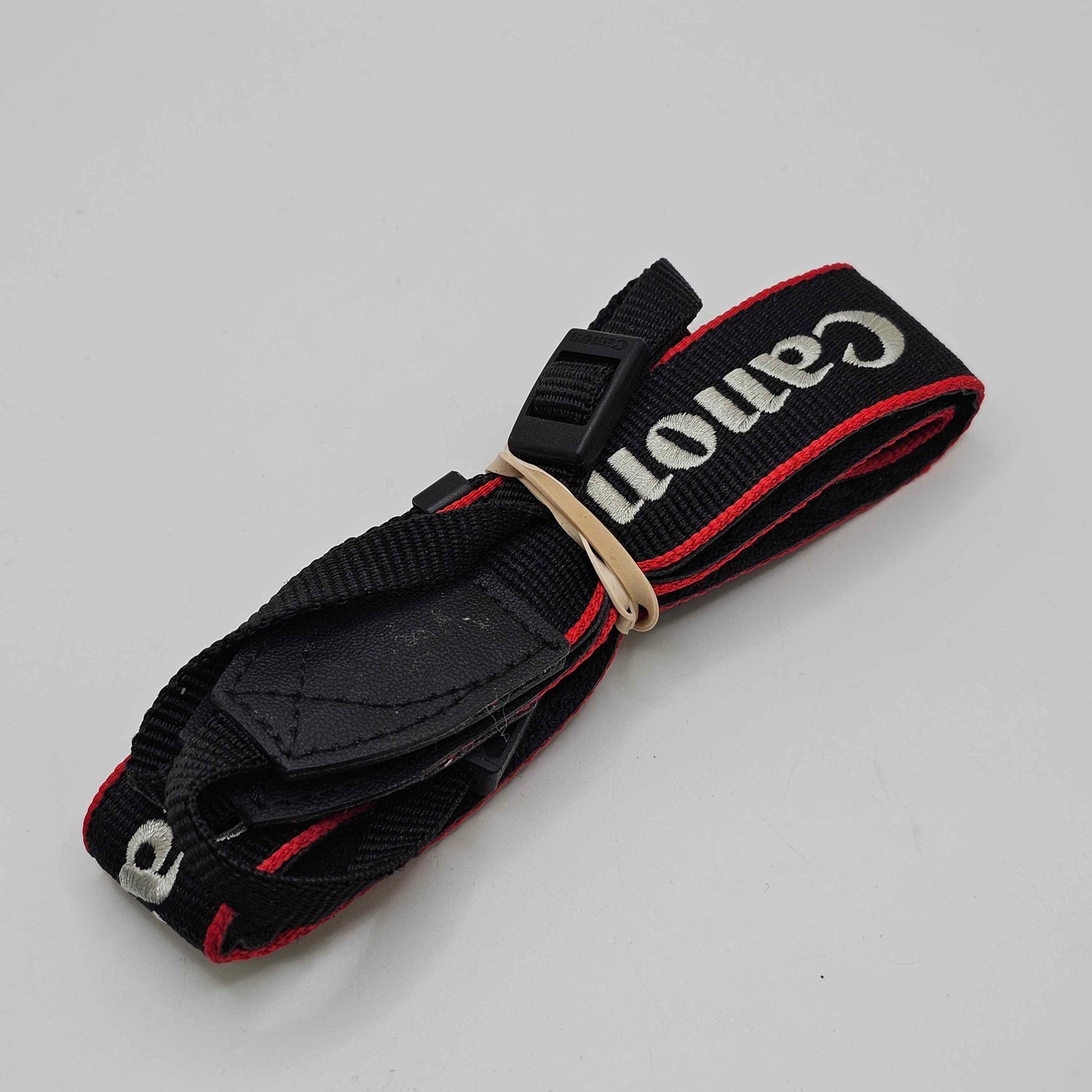 Canon EOS 2000D 24.1MP Digital SLR DSLR Camera 505 Shutter Count