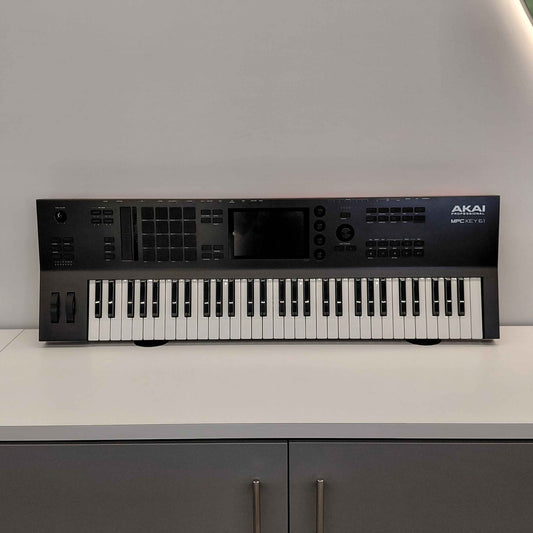 Akai Professional Mpc Key 61 16-Channel Standalone Music Production Center