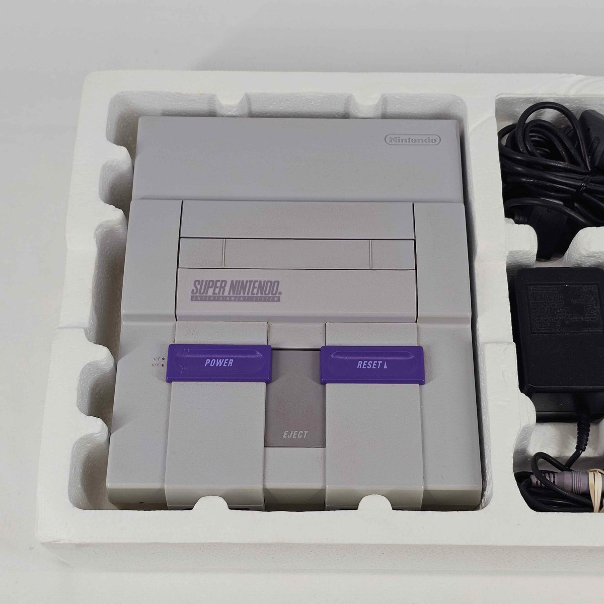 Super Nintendo Entertainment System SNES Game Console Gray SNS-001 CIB