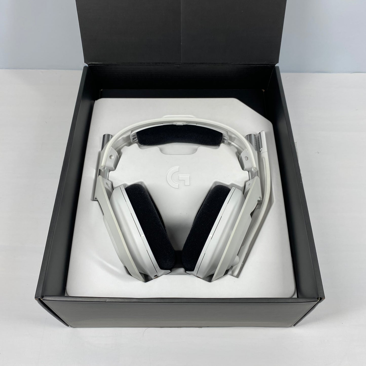 Logitech Astro Lightspeed Wireless Gaming Headset White A50 X with Base Station