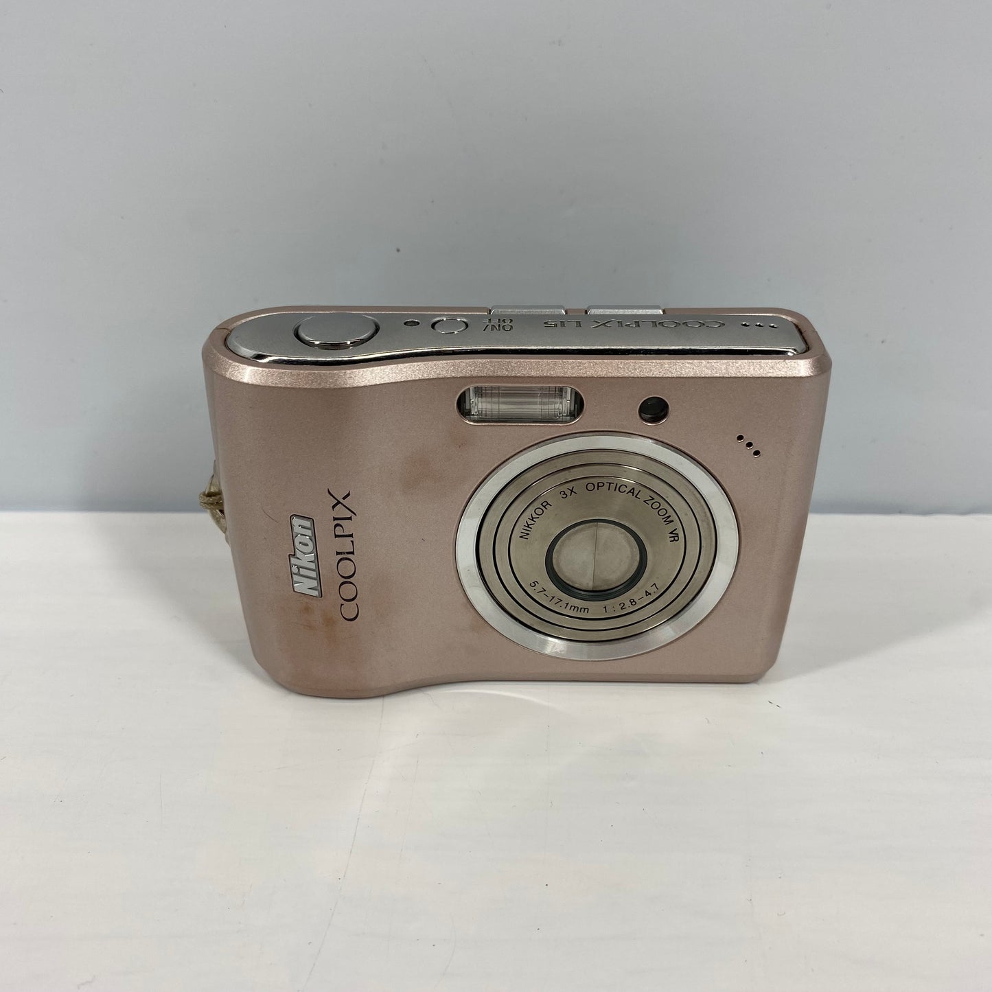 Nikon COOLPIX L15 8.0MP Fixed Lens Compact Digital Camera