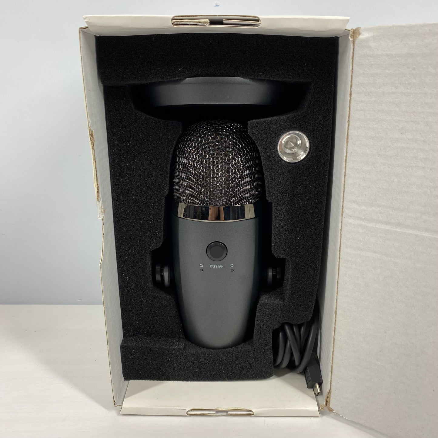 Blue Yeti Nano 20 Hz - 20 kHz Multi-Pattern USB Microphone A00136