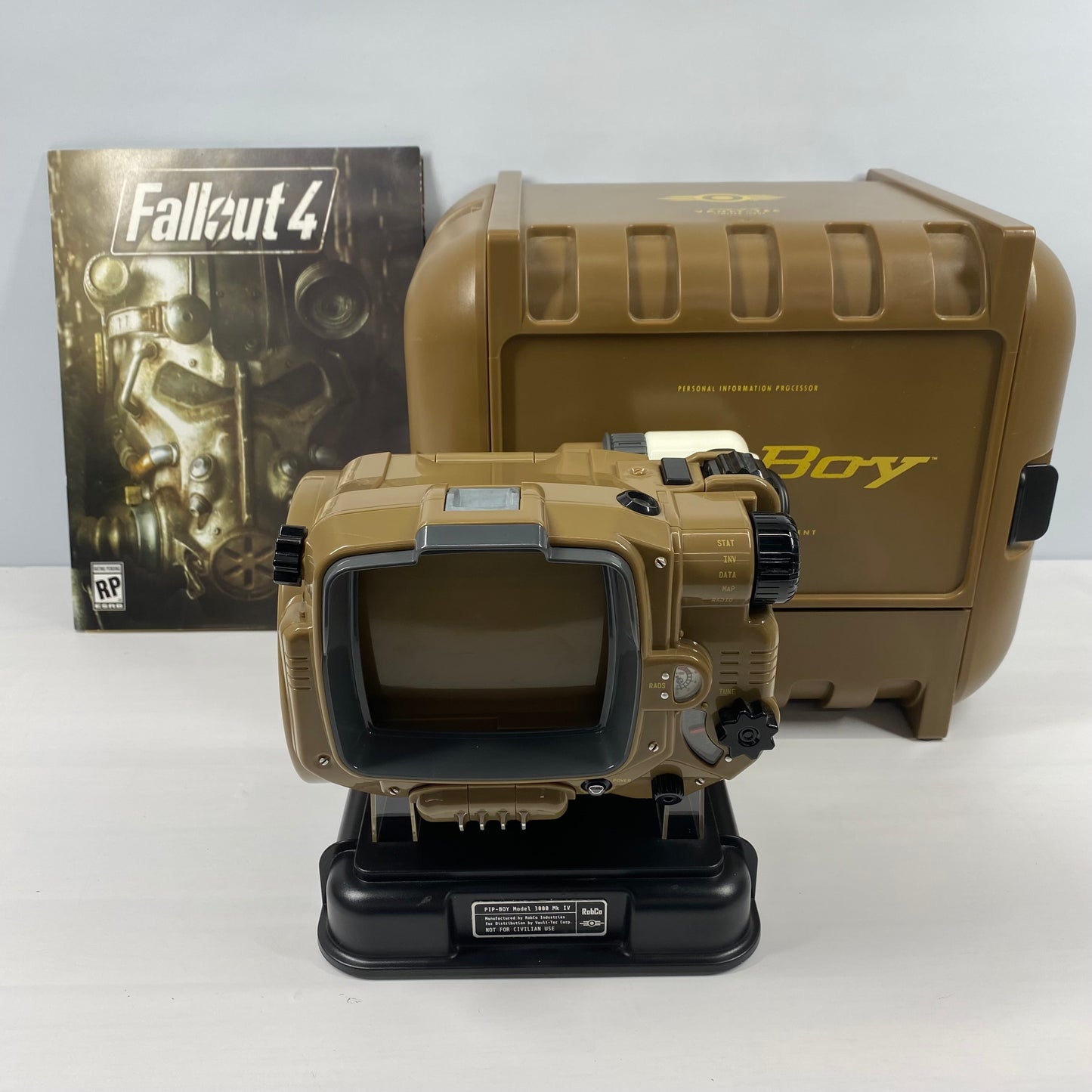 Fallout 4 Pip Boy 3000 Mk IV Collector's Edition Accessory with Case Map Artbook