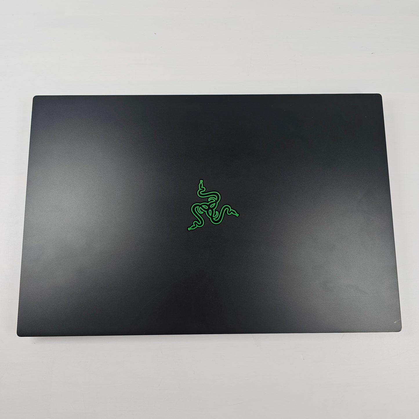 Razer Blade 15 RZ09-0421NEG3 15" i9-12900H 2.5GHz 64GB RAM 2TB SSD RTX 3070 Ti