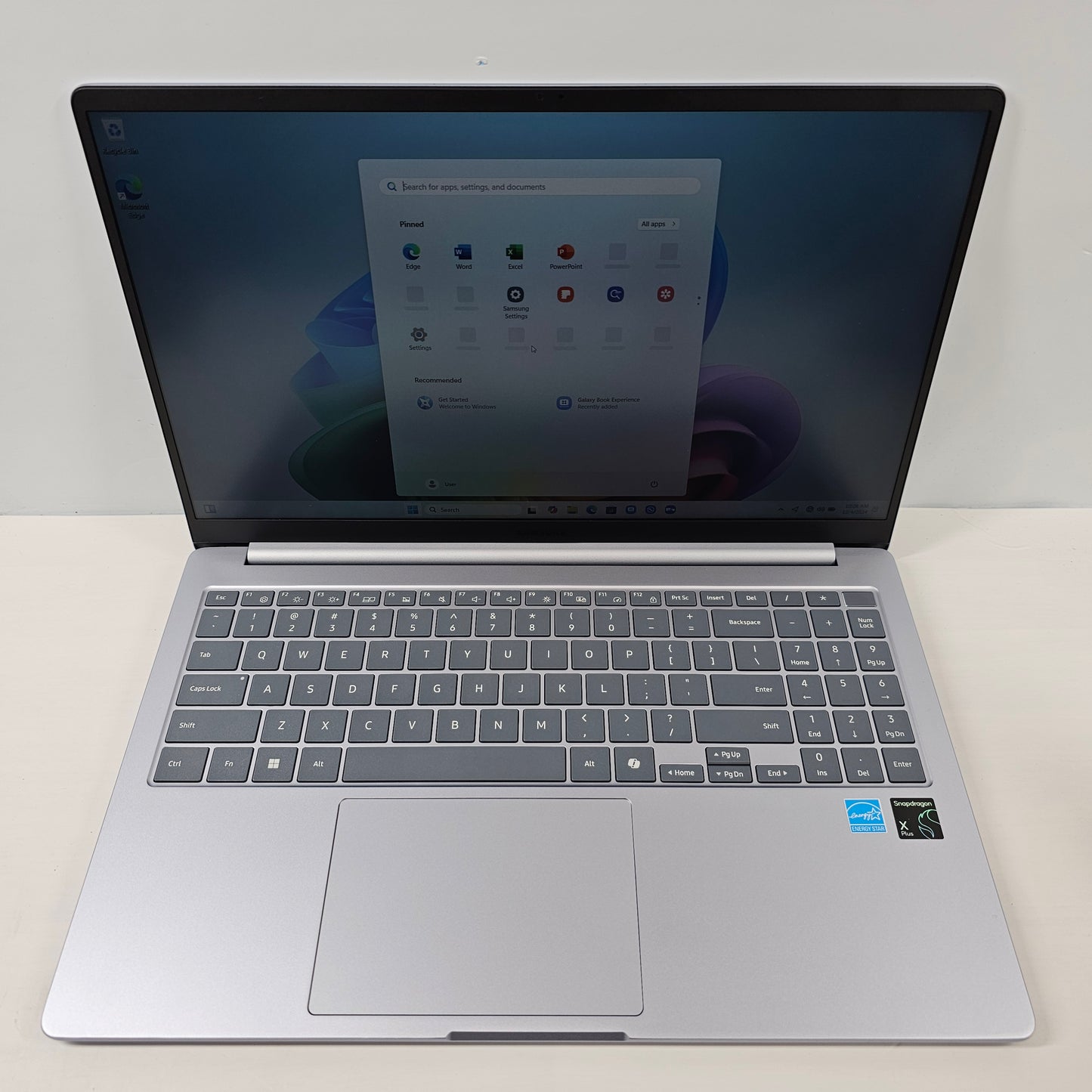 Samsung Galaxy Book4 Edge NP750XQA 15.6" Snapdragon X Plus 16GB RAM 512GB SSD