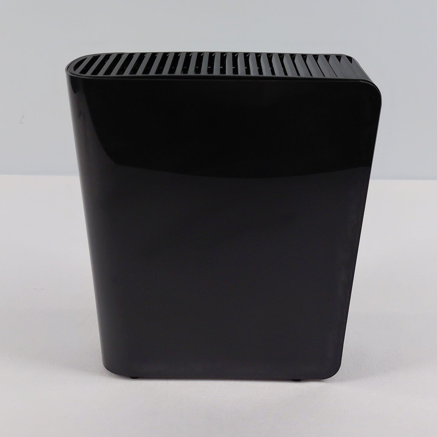 Western Digital WD External WD Elements 4TB USB-B to USB-A HDD WDBWLG0040HBK-XB